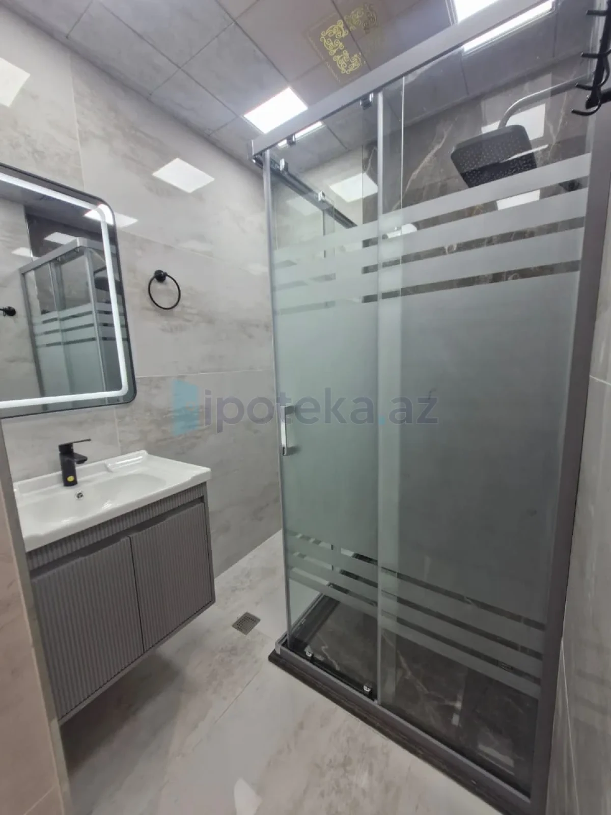 Satılır 4 otaqlı yeni tikili 80 m²