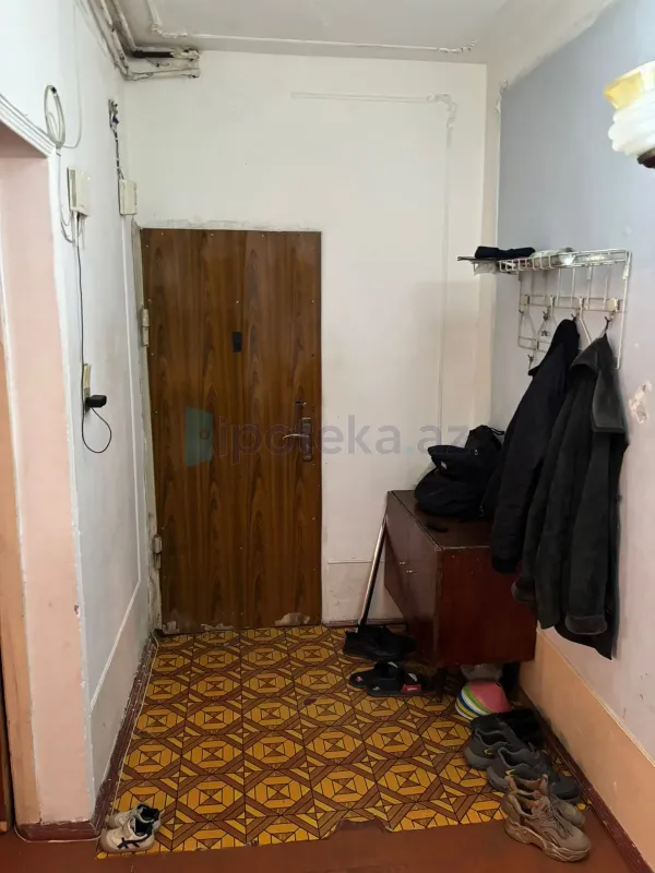 Satılır 3 otaqlı köhnə tikili 80 m²
