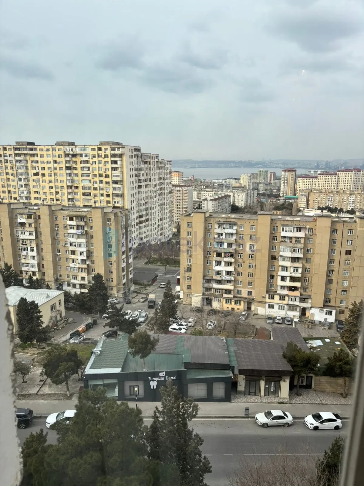 Satılır 3 otaqlı köhnə tikili 80 m²