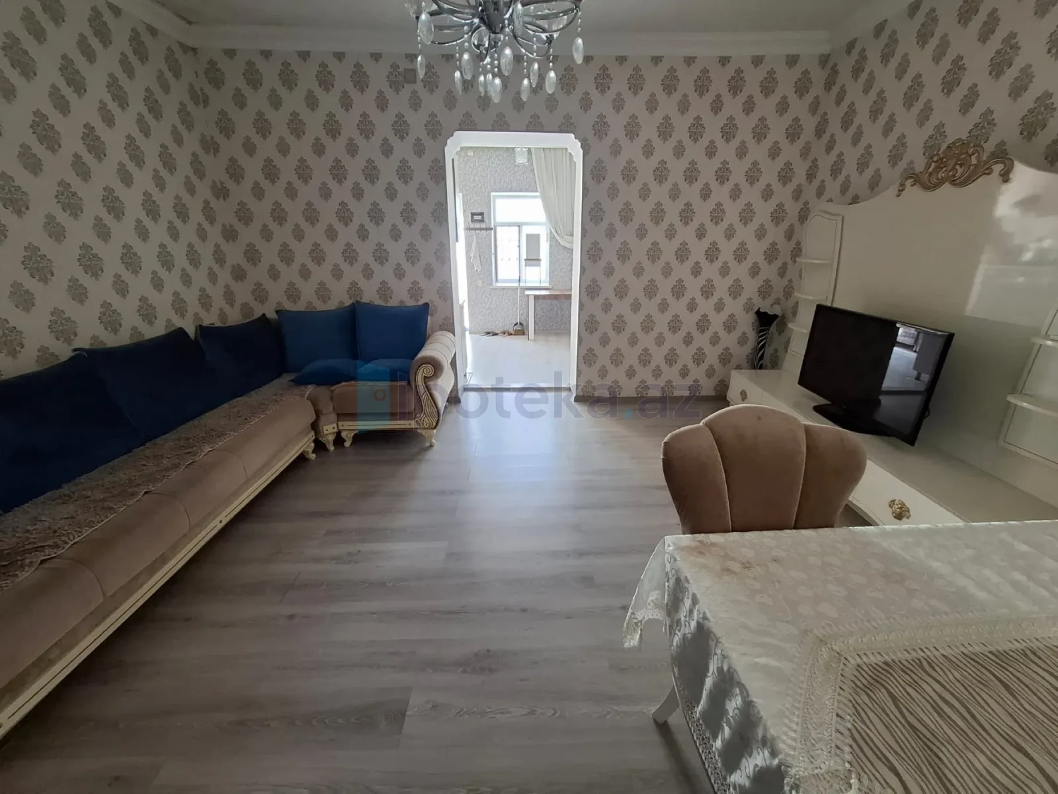Satılır 4 otaqlı həyət evi 200 m²