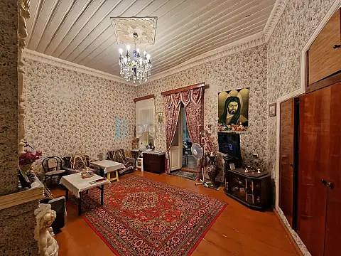 Satılır 3 otaqlı köhnə tikili 75 m² — Bakı, Səbail 3 otaq 75.00 m²