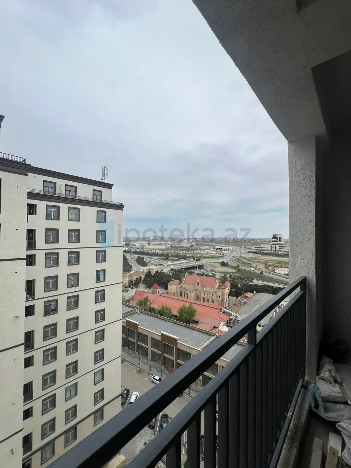 Satılır 2 otaqlı yeni tikili 83 m²
