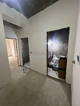 Satılır 2 otaqlı yeni tikili 83 m²