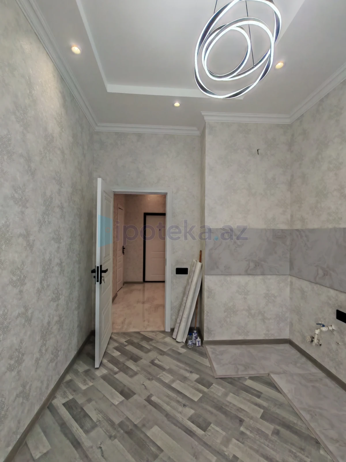 Satılır 2 otaqlı yeni tikili 63 m²