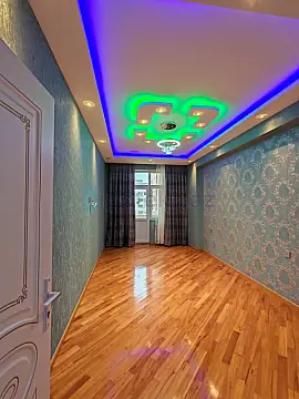 Satılır 3 otaqlı yeni tikili 135 m²