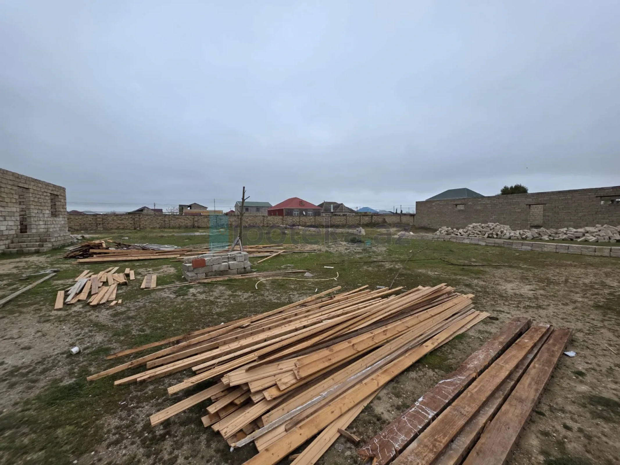 Satılır torpaq sahəsi 6 m²