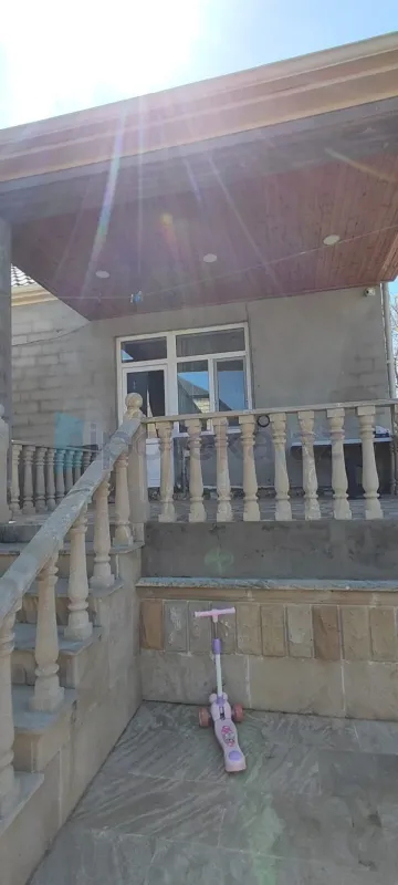 Satılır 4 otaqlı həyət evi 128 m²