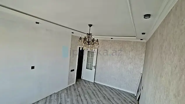 Satılır 2 otaqlı köhnə tikili 60 m²