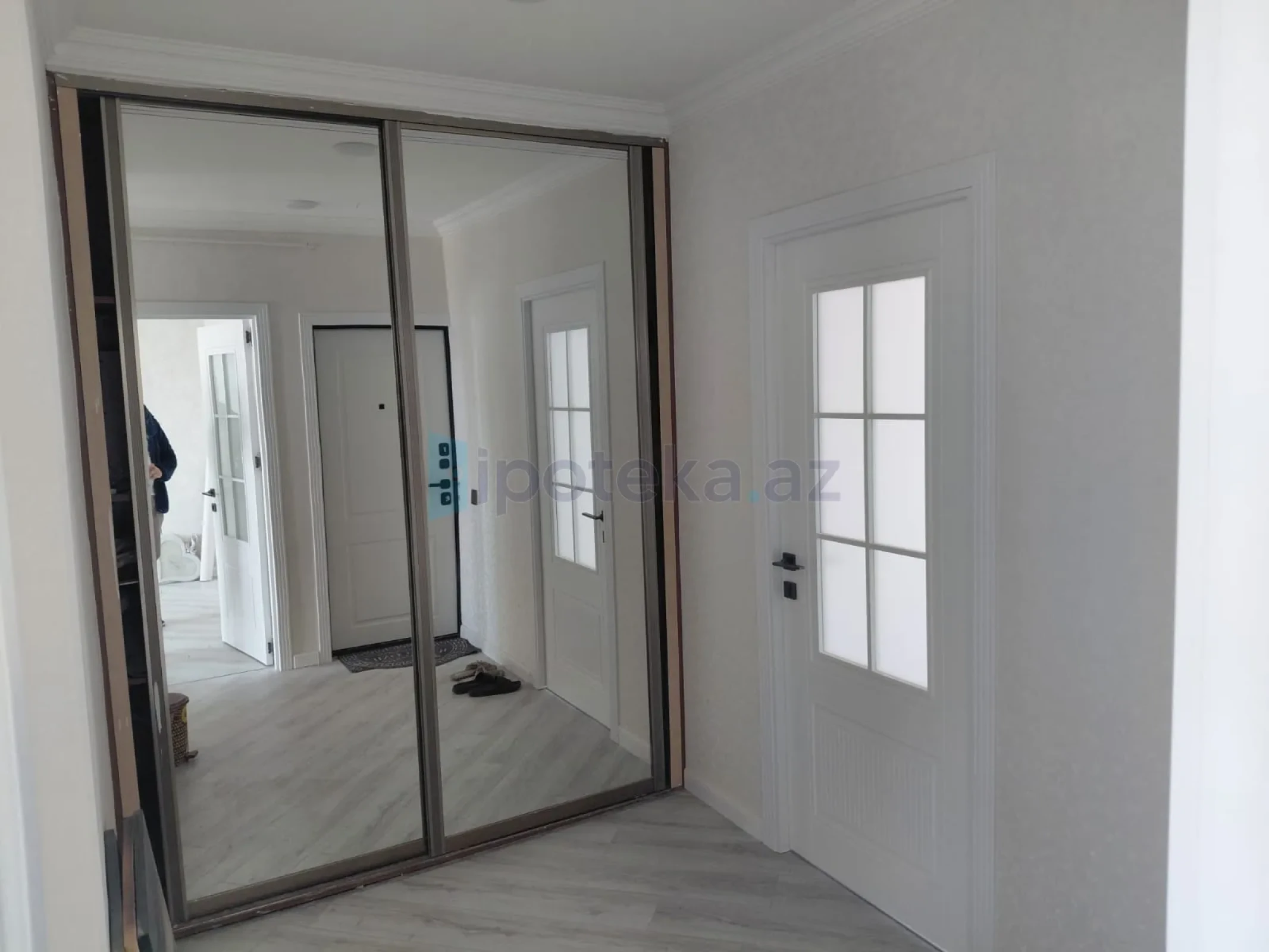 Satılır 2 otaqlı köhnə tikili 60 m²