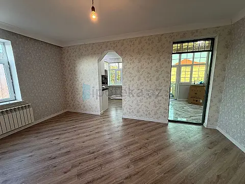 Satılır 4 otaqlı həyət evi 186 m²