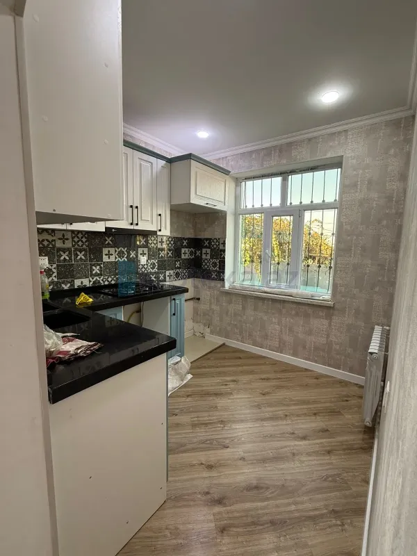 Satılır 4 otaqlı həyət evi 186 m²