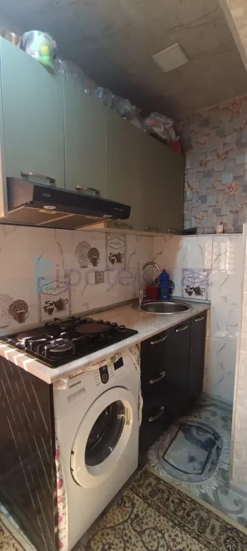 Satılır 2 otaqlı köhnə tikili 40 m²