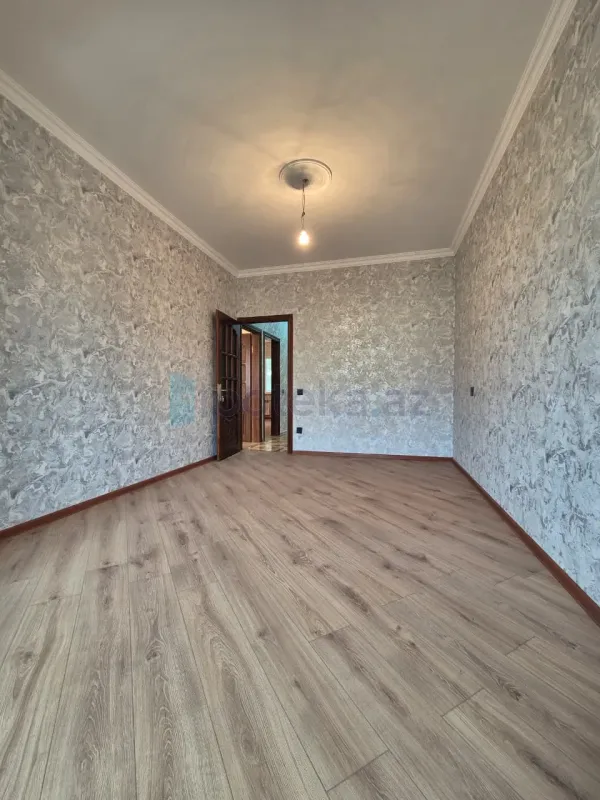 Satılır 3 otaqlı köhnə tikili 86 m²