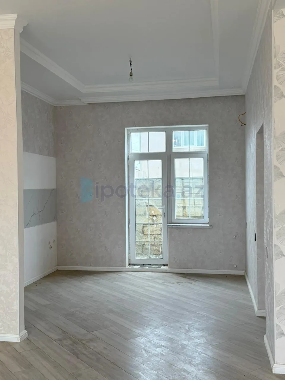 Satılır 5 otaqlı həyət evi 210 m²
