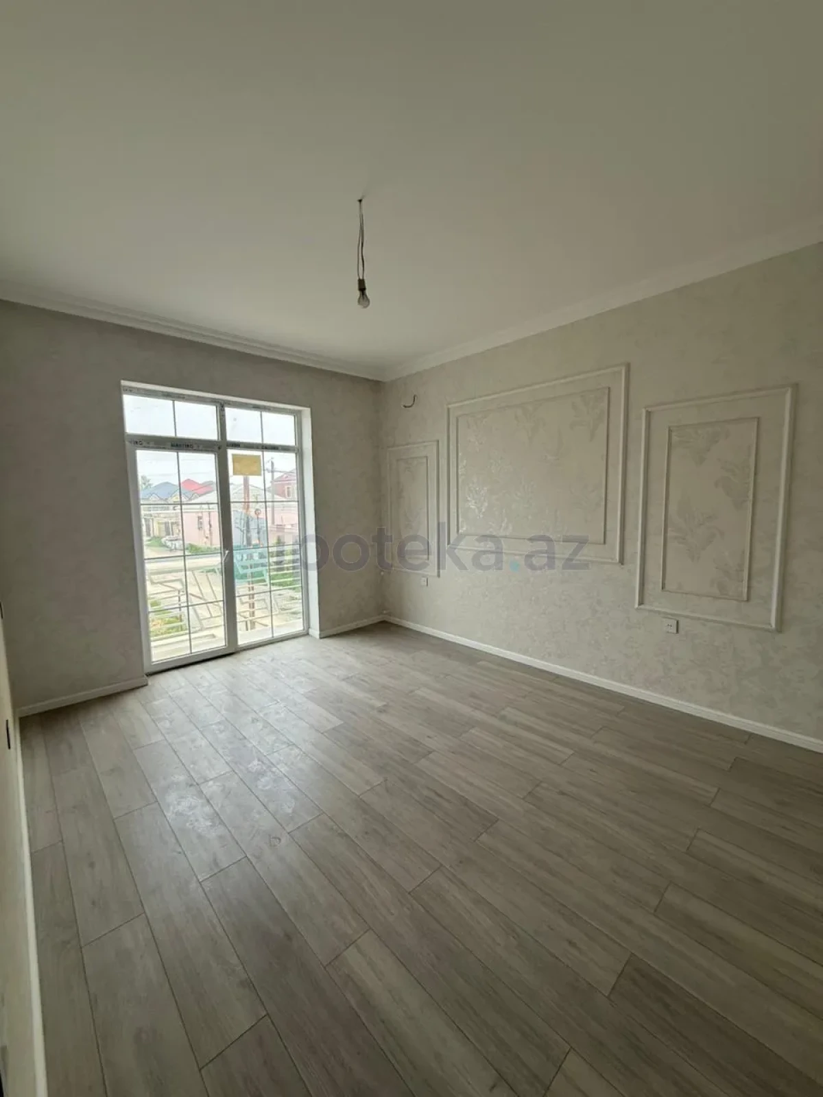 Satılır 5 otaqlı həyət evi 210 m²