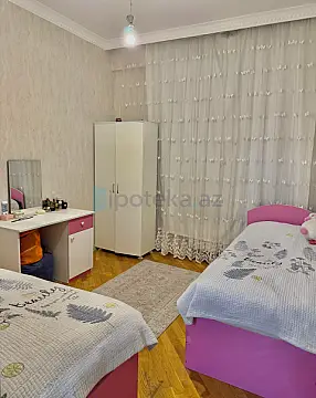 Satılır 3 otaqlı yeni tikili 165 m²