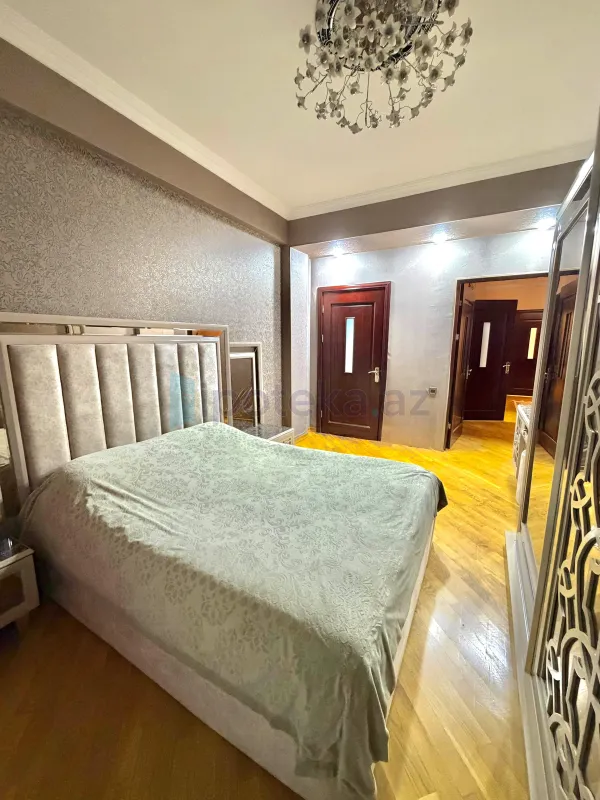 Satılır 3 otaqlı yeni tikili 165 m²