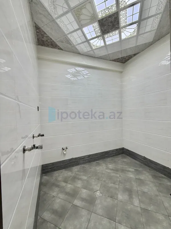 Satılır 3 otaqlı yeni tikili 165 m²