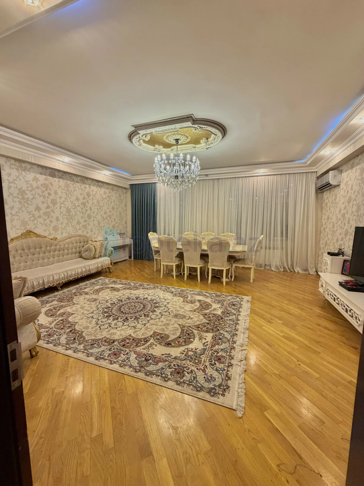 Satılır 3 otaqlı yeni tikili 165 m²