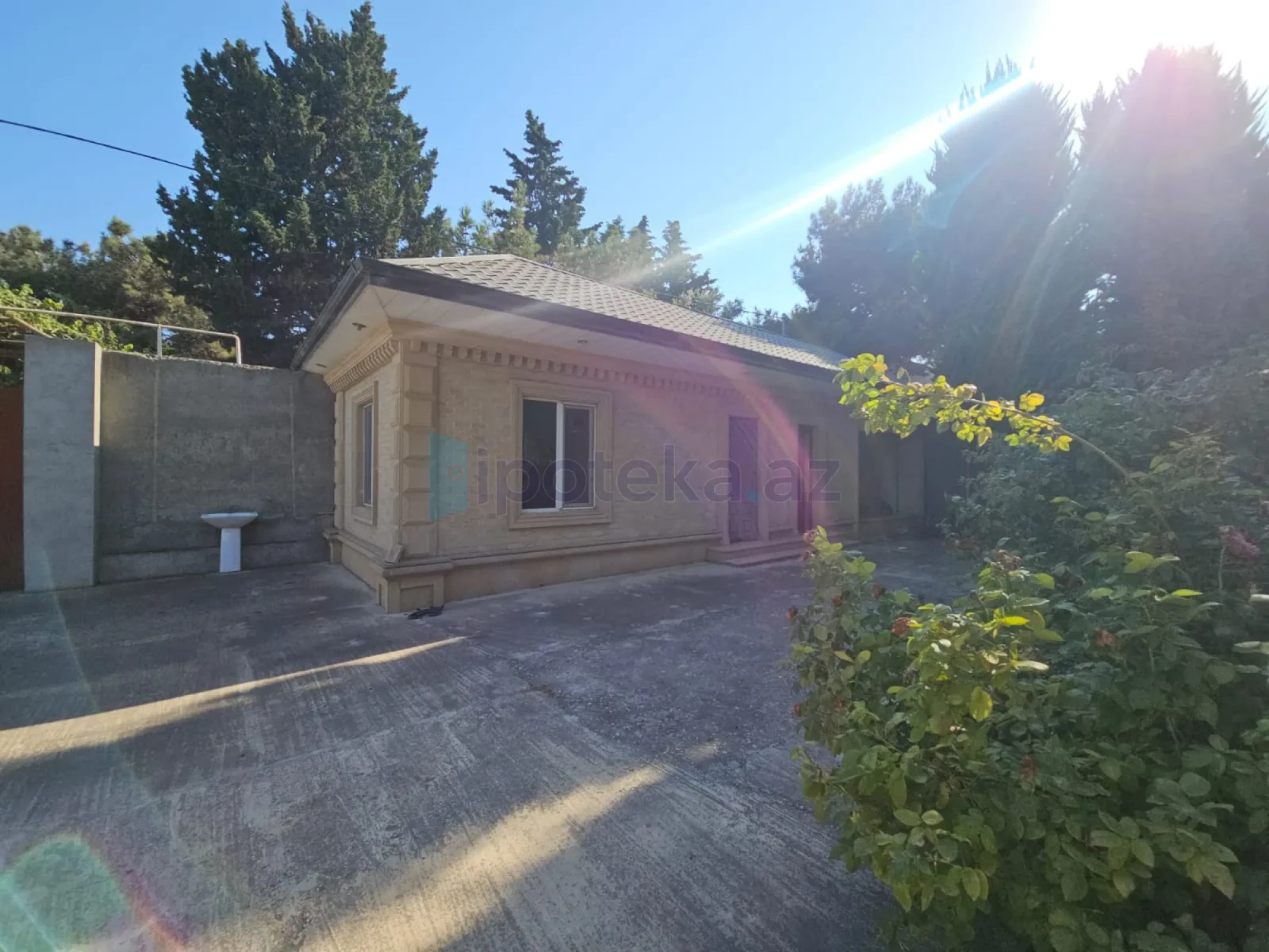 Satılır 6 otaqlı mənzil 600 m²