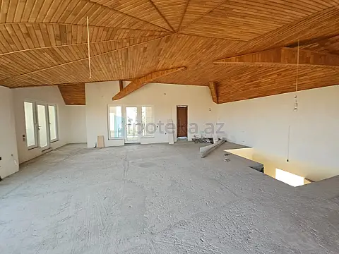 Satılır 6 otaqlı mənzil 600 m²