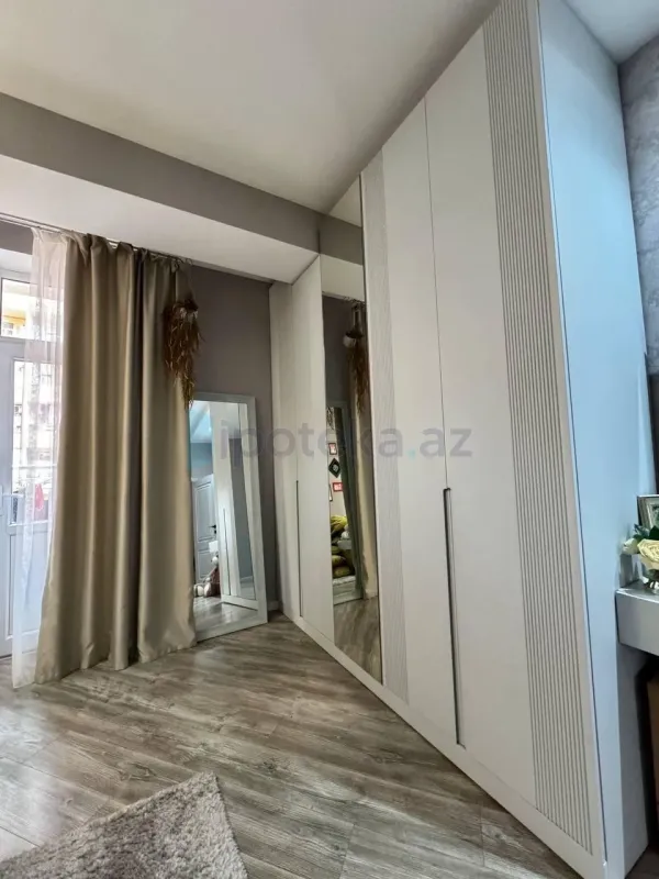 Satılır 2 otaqlı yeni tikili 80 m²