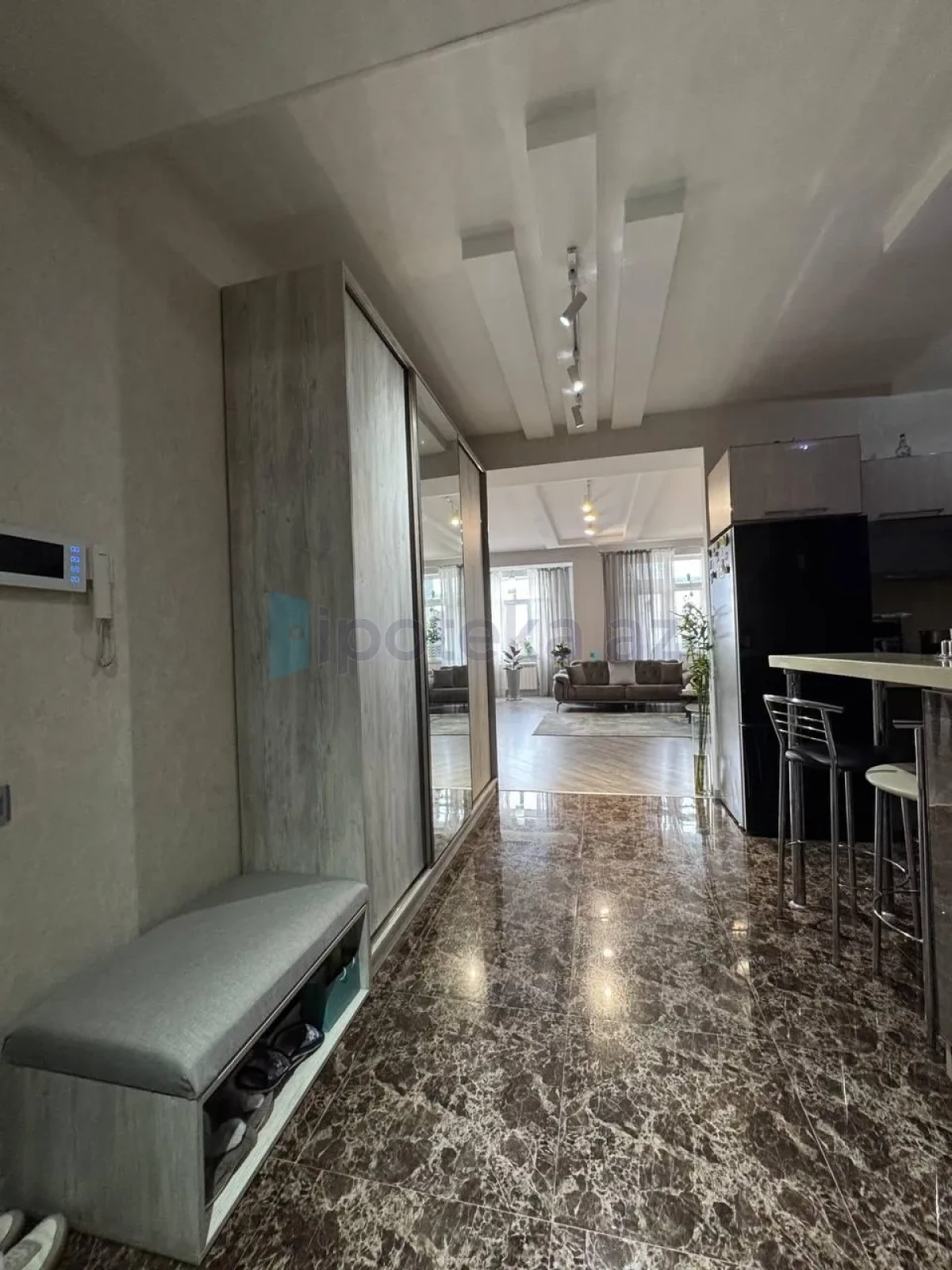 Satılır 2 otaqlı yeni tikili 80 m²