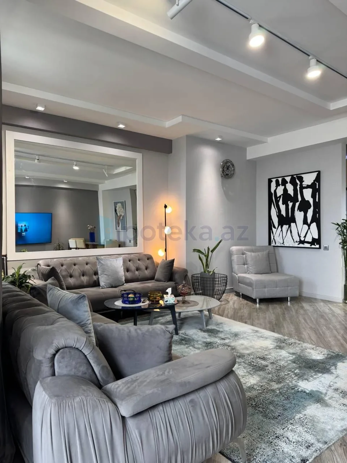 Satılır 2 otaqlı yeni tikili 80 m²