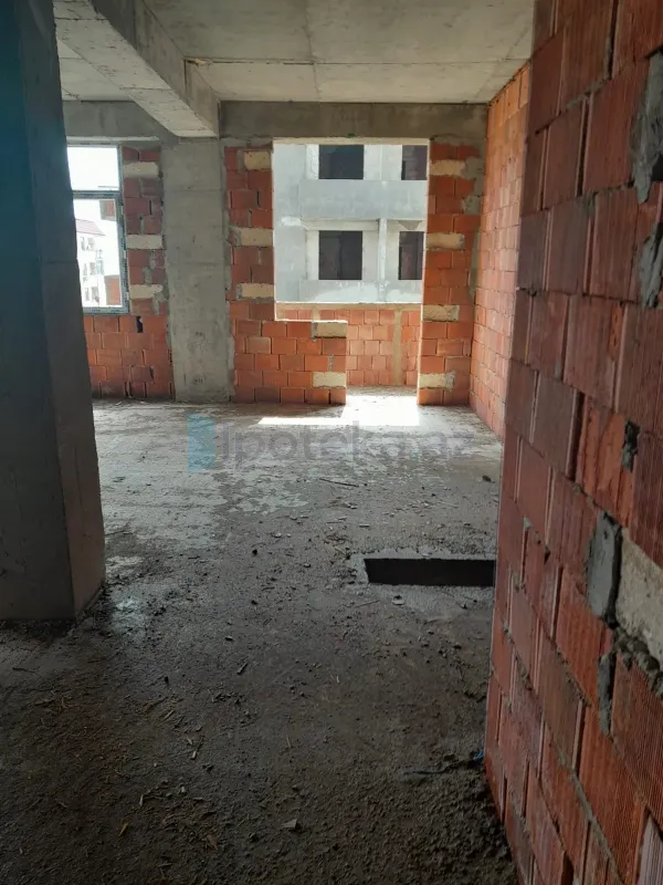 Satılır 3 otaqlı yeni tikili 92 m²