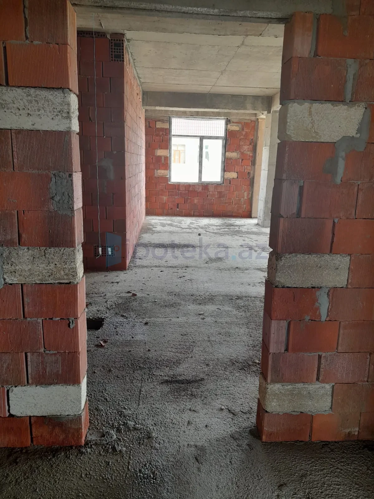 Satılır 3 otaqlı yeni tikili 92 m²