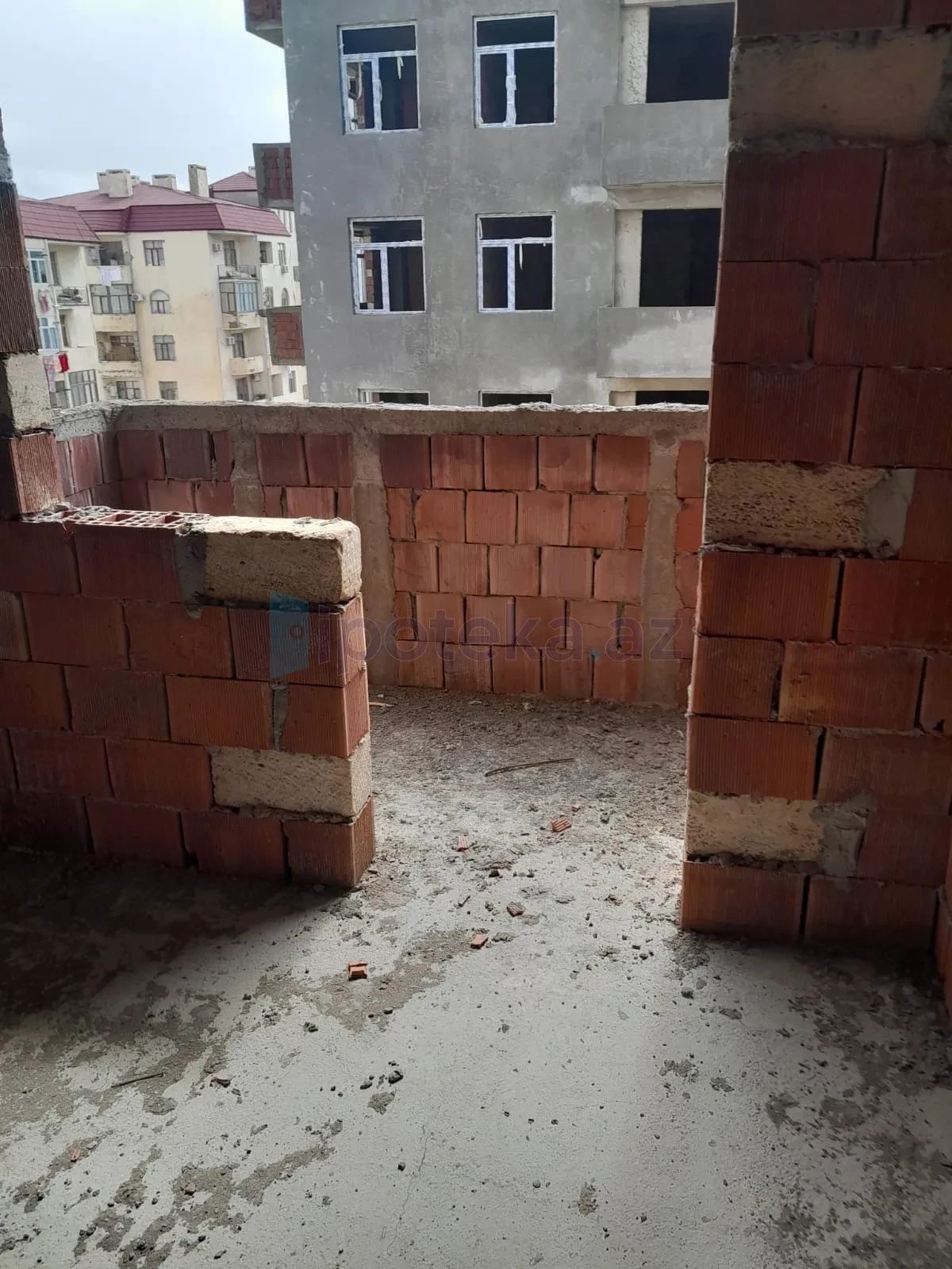 Satılır 3 otaqlı yeni tikili 92 m²