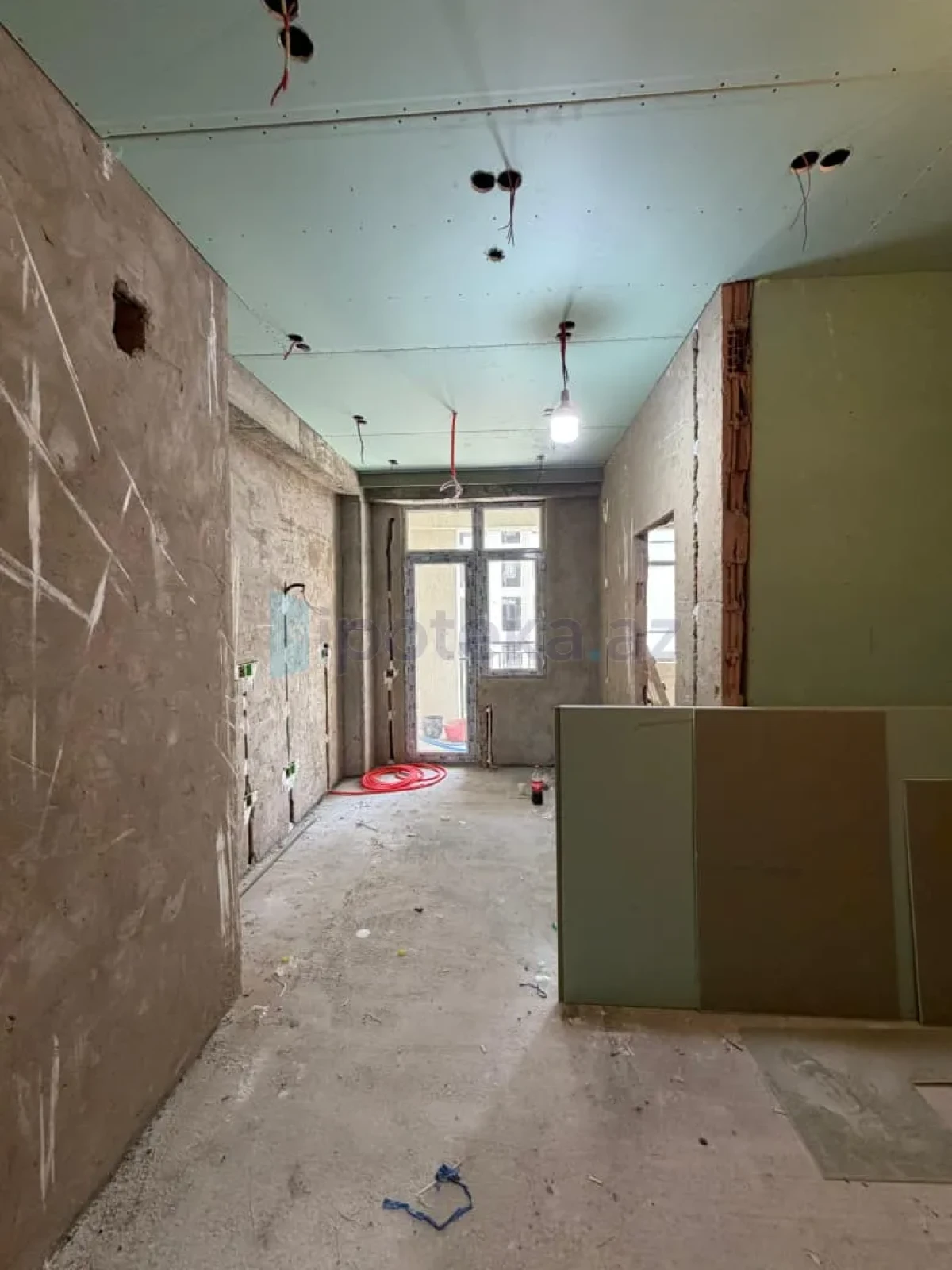 Satılır 2 otaqlı yeni tikili 55 m²