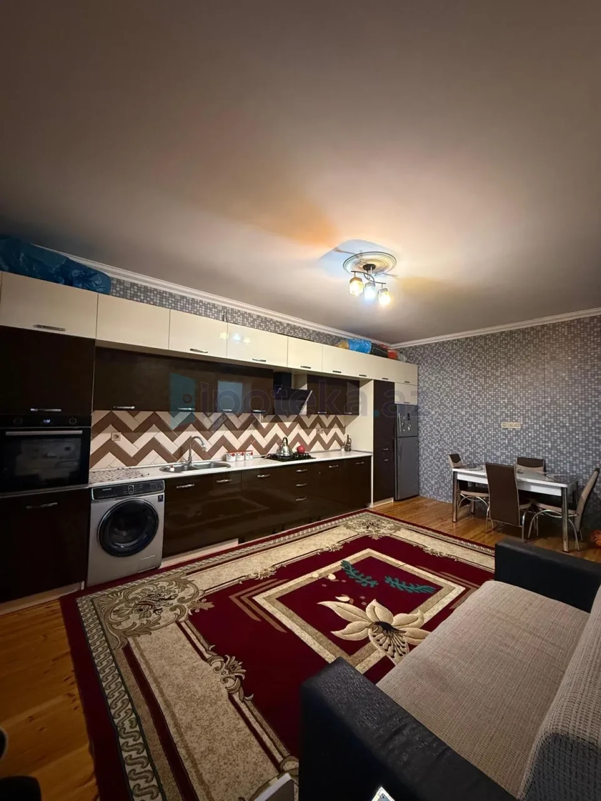 Satılır 2 otaqlı həyət evi 112.5 m²