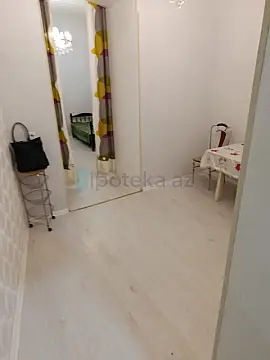 Satılır 2 otaqlı köhnə tikili 40 m²