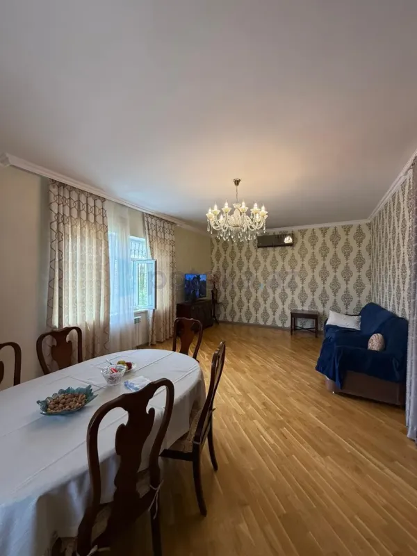 Satılır 6 otaqlı həyət evi 150 m²