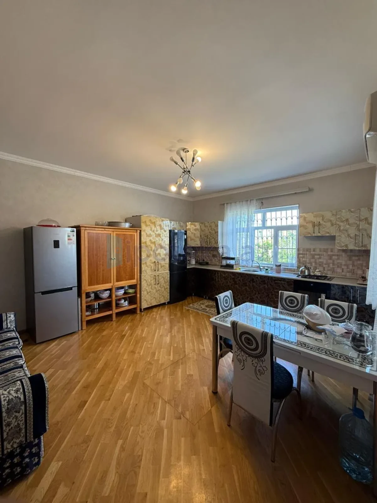 Satılır 6 otaqlı həyət evi 150 m²