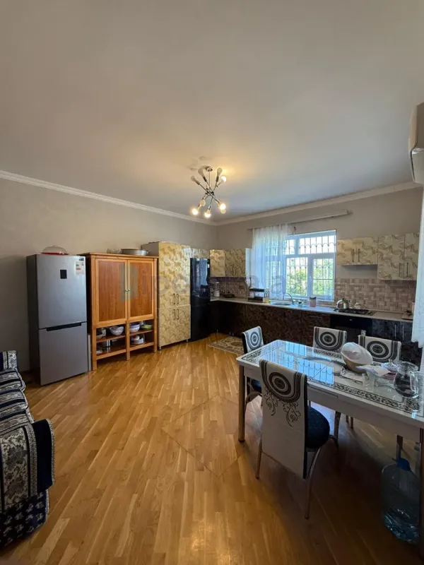 Satılır 6 otaqlı həyət evi 150 m²