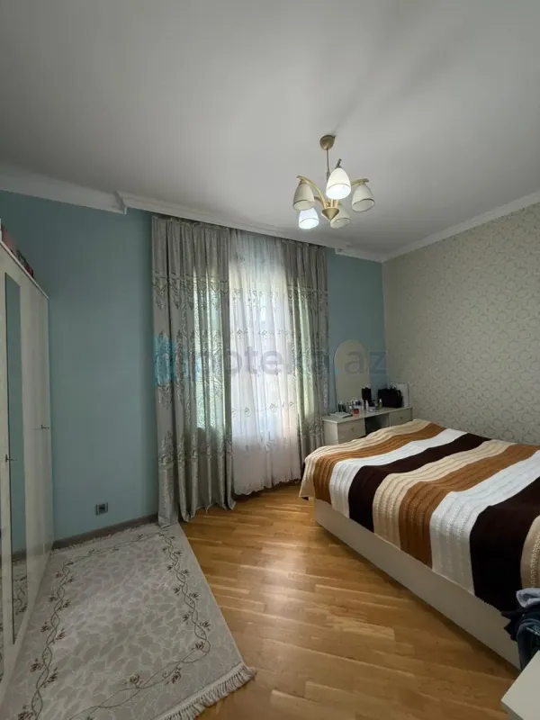 Satılır 6 otaqlı həyət evi 150 m²