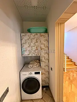 Satılır 6 otaqlı həyət evi 150 m²