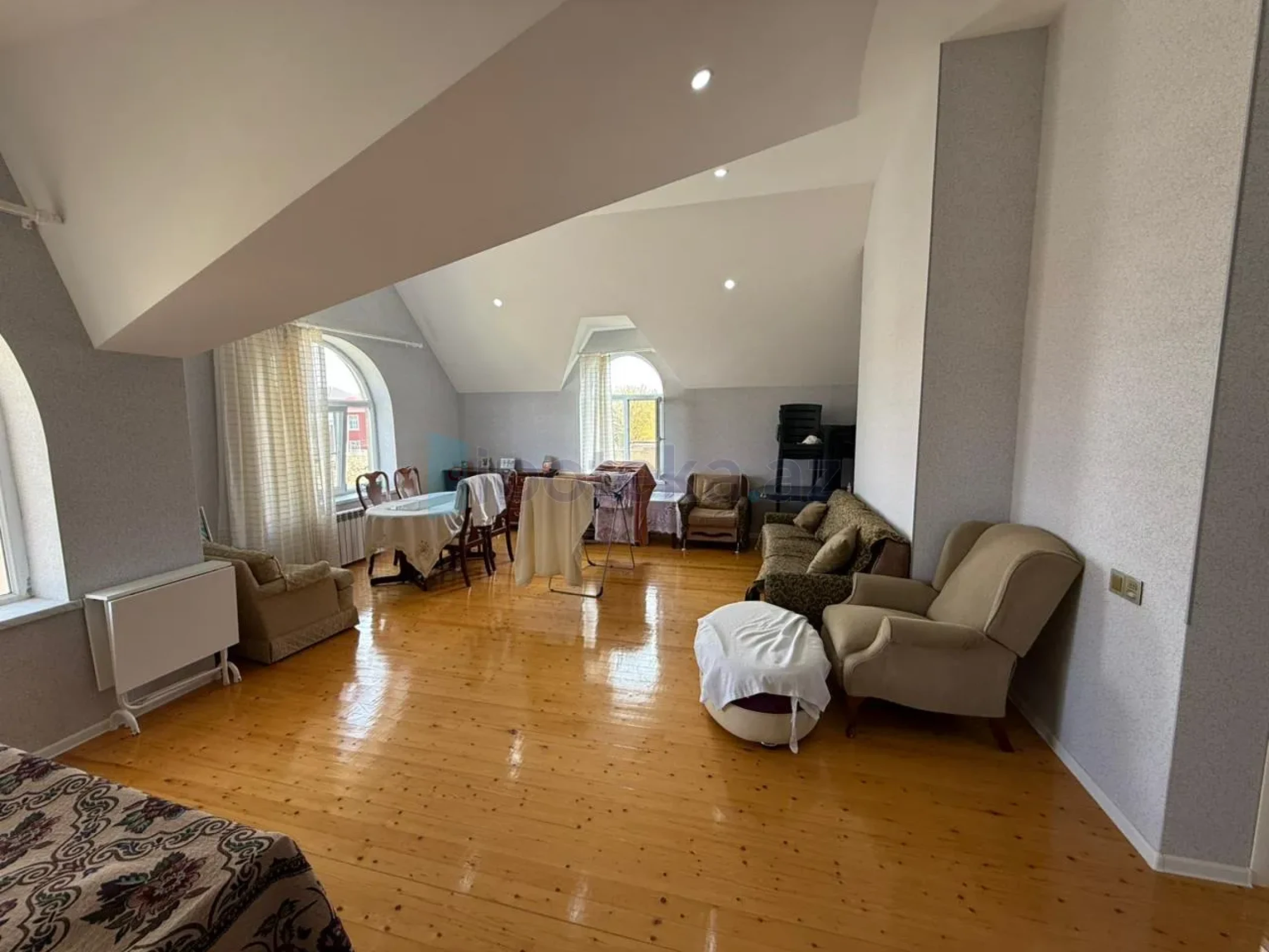 Satılır 6 otaqlı həyət evi 150 m²