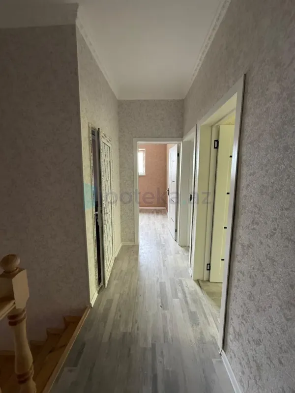 Satılır 4 otaqlı həyət evi 130 m²