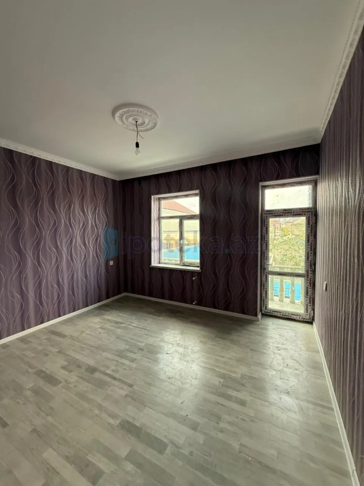 Satılır 4 otaqlı həyət evi 130 m²