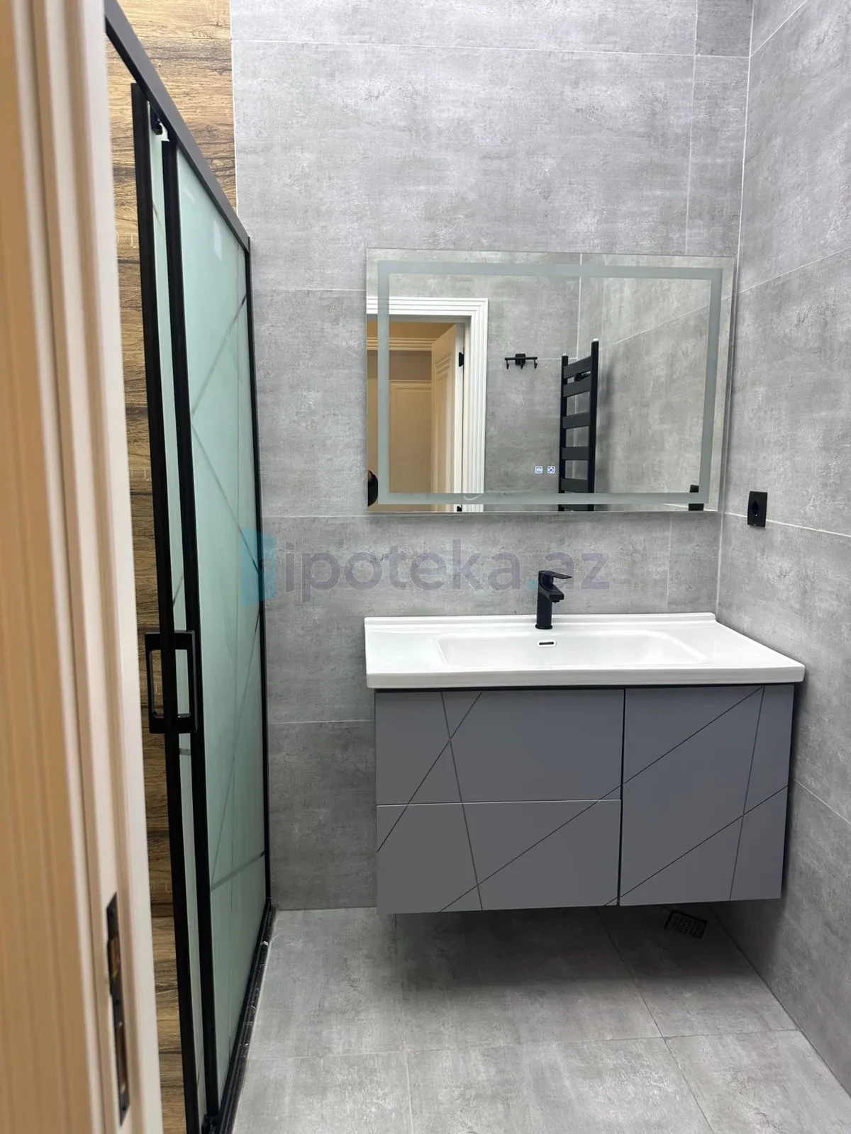 Satılır 3 otaqlı yeni tikili 107 m²