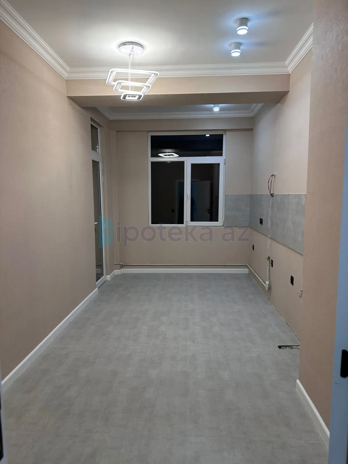Satılır 3 otaqlı yeni tikili 107 m²