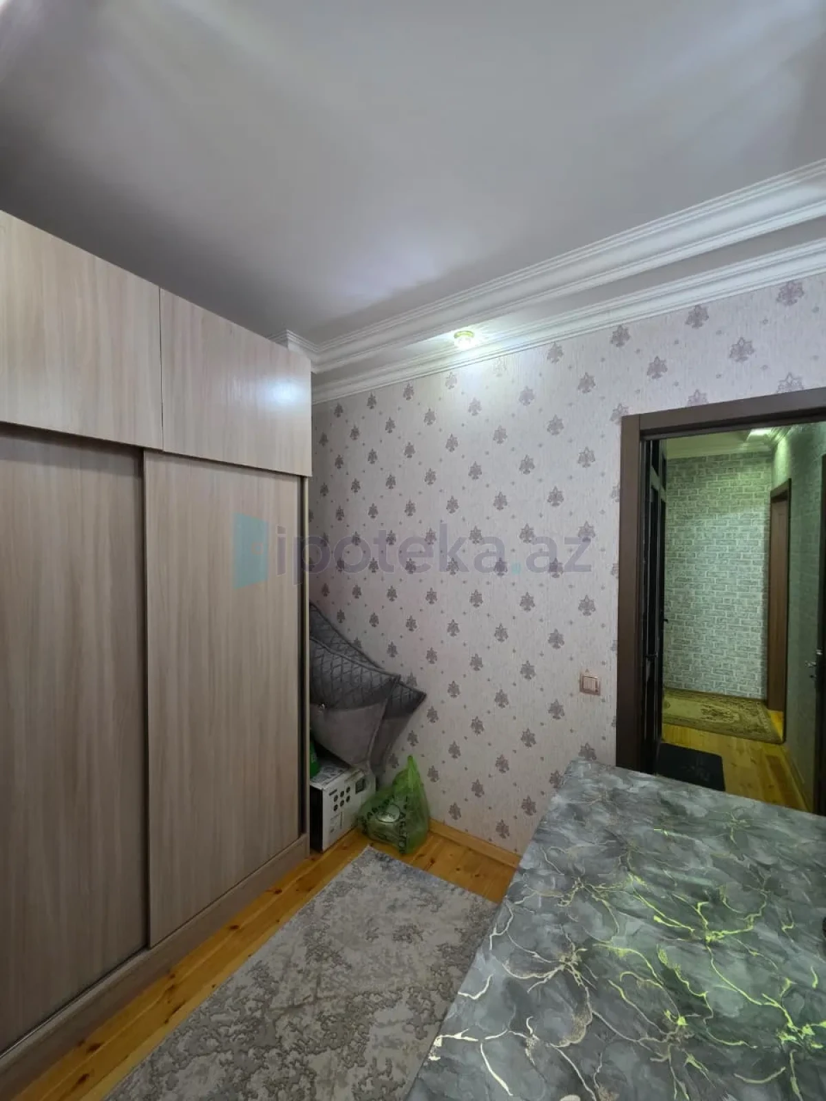 Satılır 2 otaqlı köhnə tikili 40 m²