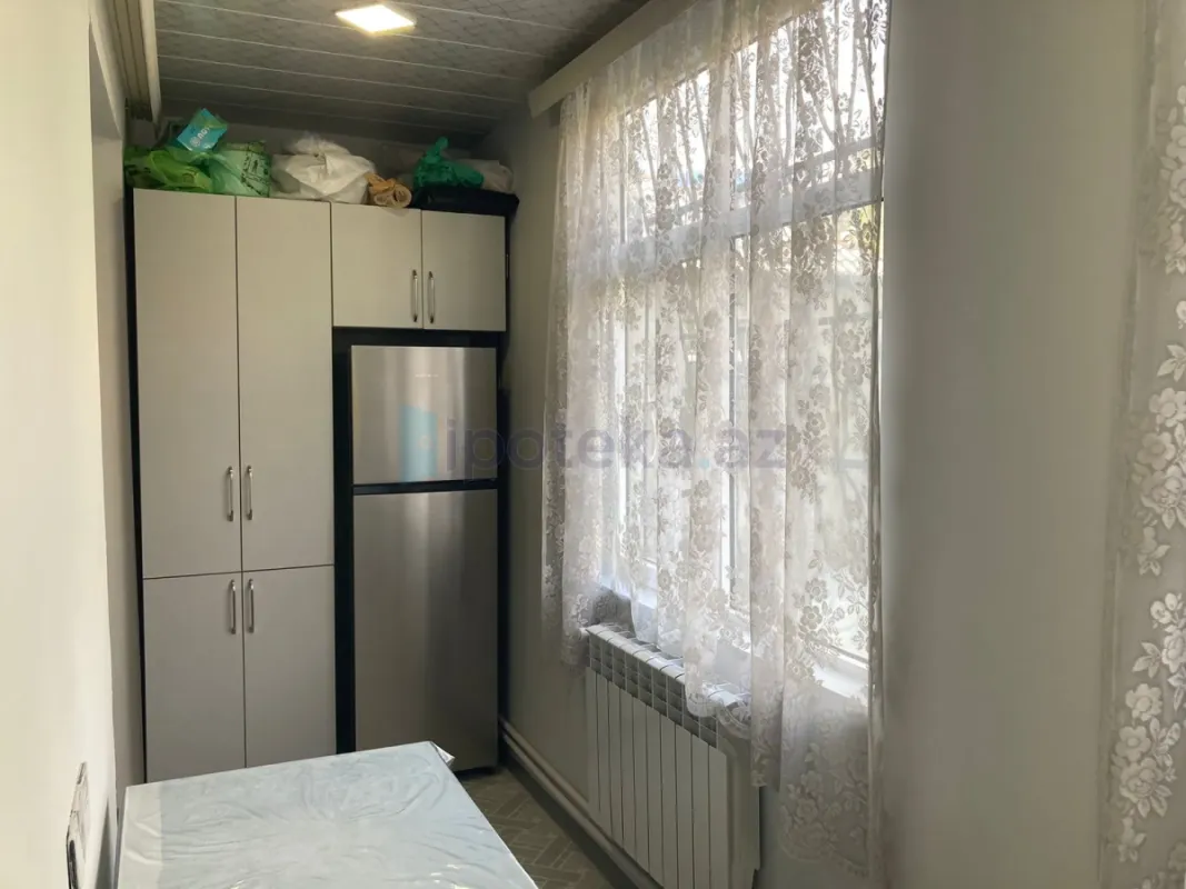Satılır 3 otaqlı köhnə tikili 65 m²