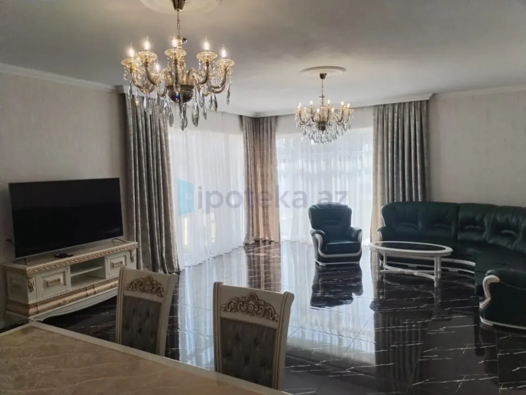 Satılır 4 otaqlı həyət evi 180 m²