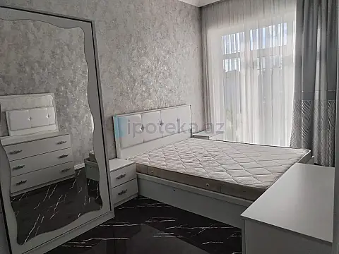 Satılır 4 otaqlı həyət evi 180 m²