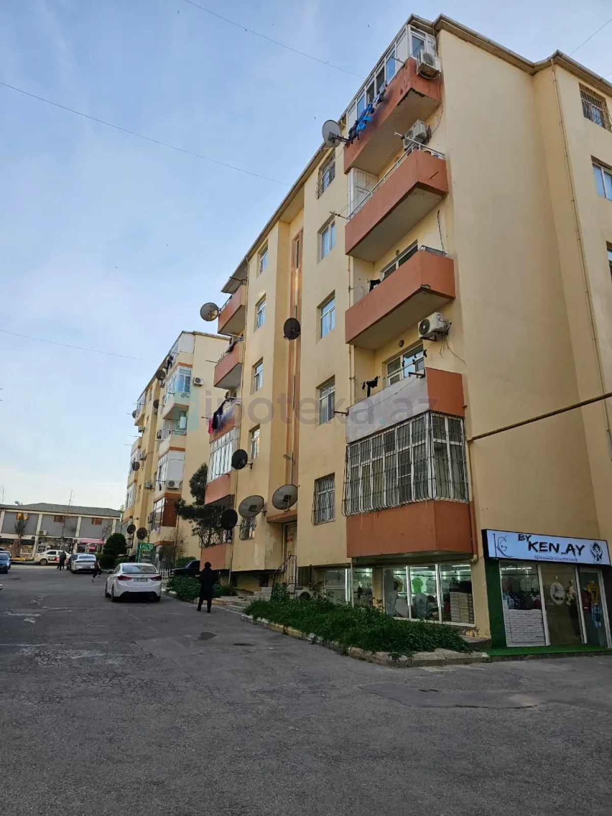 Satılır 3 otaqlı yeni tikili 60 m²