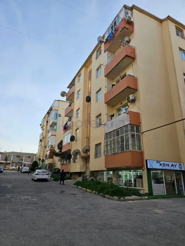 Satılır 3 otaqlı yeni tikili 60 m²